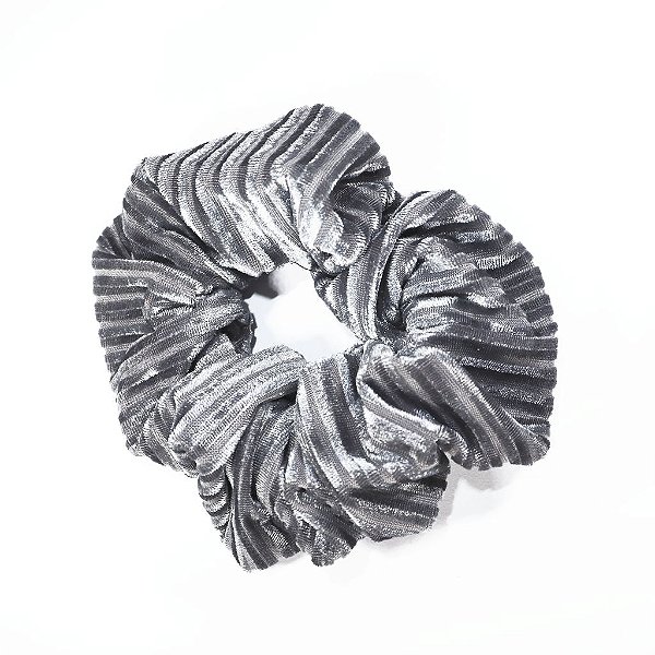 Scrunchie em Veludo Listrado Cinza