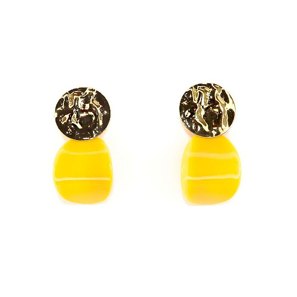 Brinco Base Metal Amassado Resina Amarelo