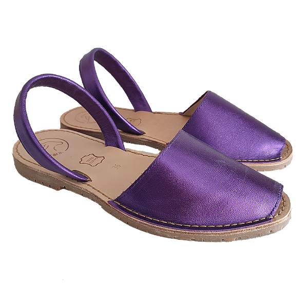 Avarca Roxo Metal em Couro