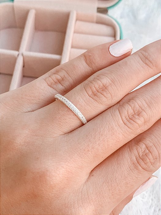 Anel de Prata Aparador Cravejado