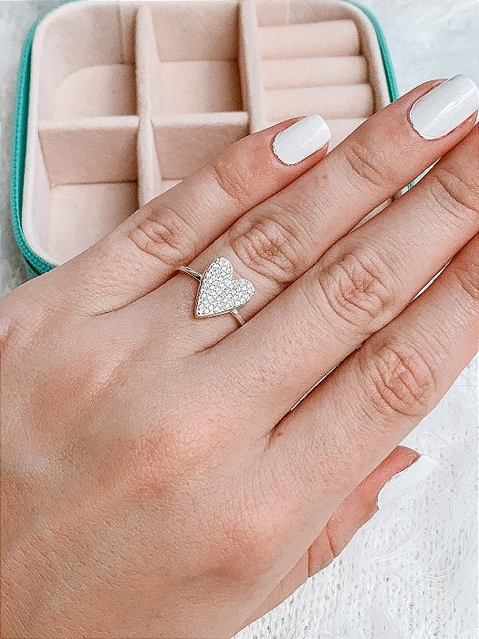 Anel de Prata Coração Cravejado