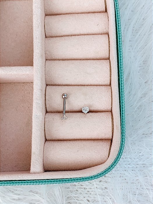 Piercing de Prata Trágus Ponto de Luz Coração
