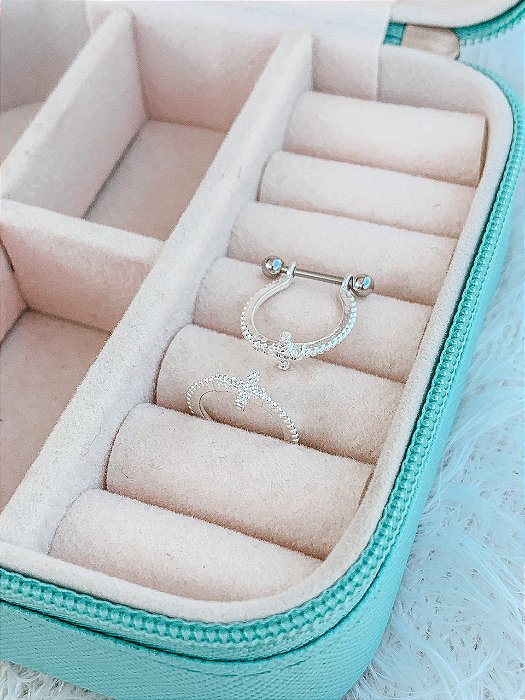 Piercing de Prata Conch Cruz Cravejada