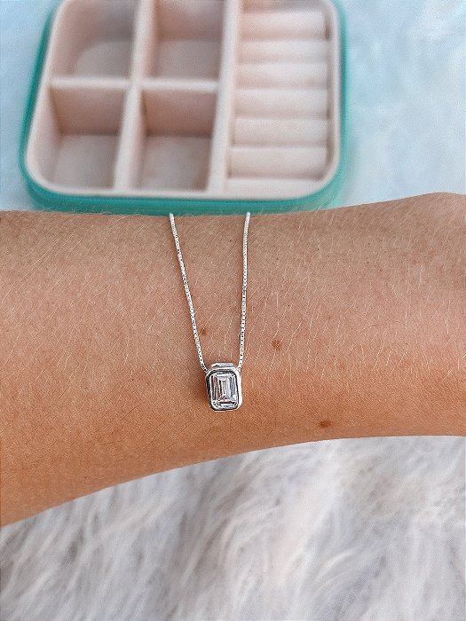 Gargantilha de Prata Ponto de Luz Retangular