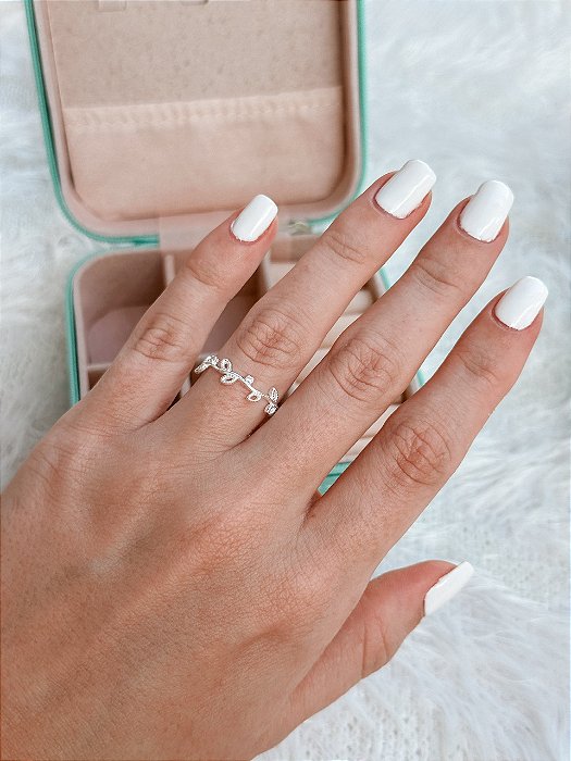 Anel de Prata Ramo Cravejado