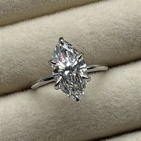 Anel de Noivado Ouro Branco 18k Oxford