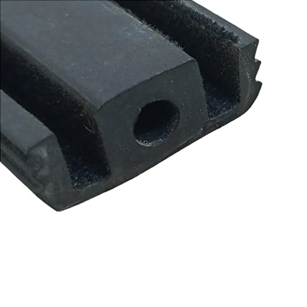 Canaleta Janela Para Onibus Caio Millennium Low Drive