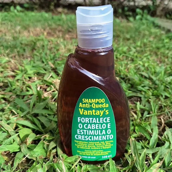 Shampoo antiqueda produzido utilizando plantas, jaborandi, alecrim, juá da Bahia e babosa.