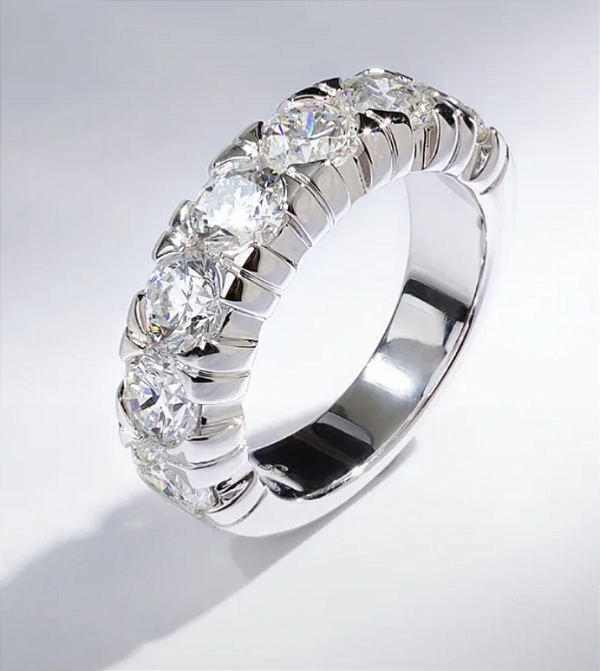 Meia Aliança Russa Moissanite