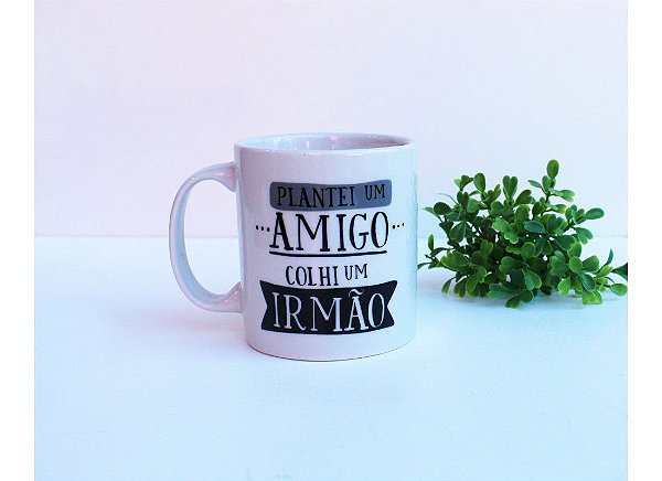 Caneca Amor de Irmãos Divertida