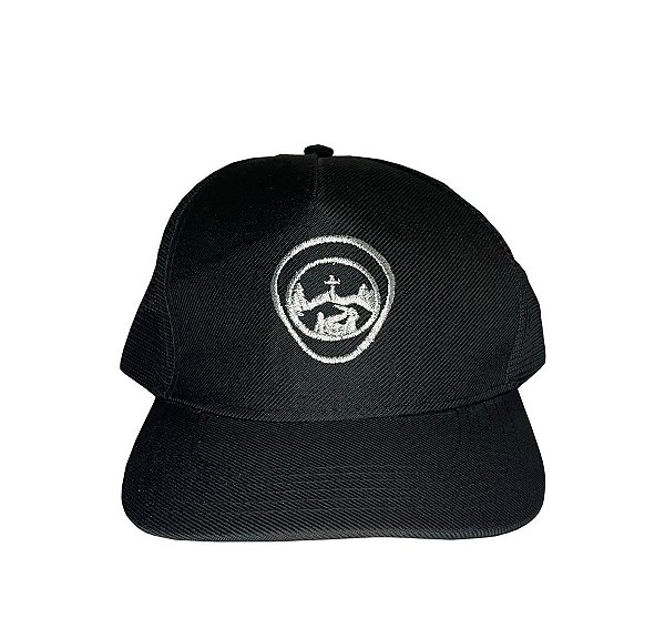 Boné Preto com logo AVT prata