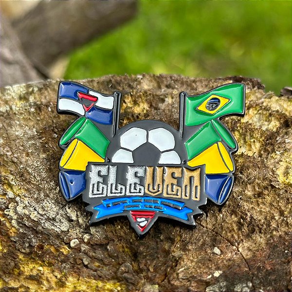 PIN PREMIUM DO CAMPORI "USEB" 2023, "ELE VEM", COM BANHO BLACK E  TEMÁTICA DE FUTEBOL