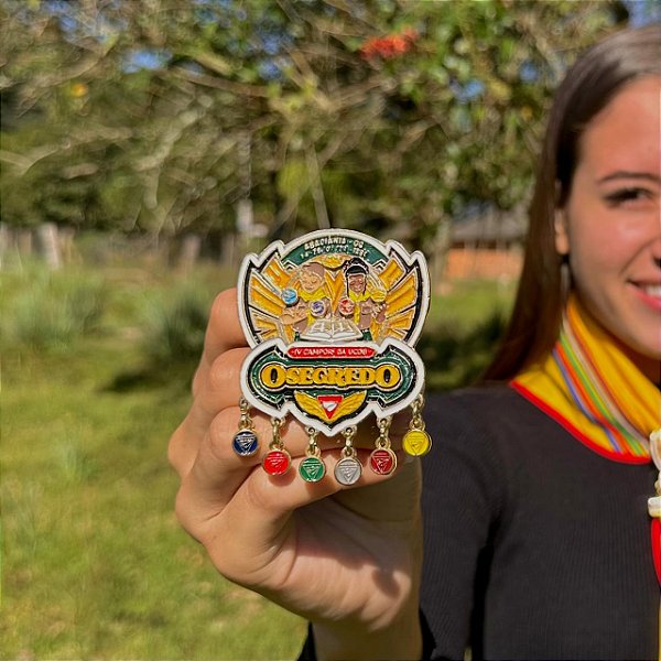 PIN OU ARGANÉU/PRENDEDOR DE LENÇO CAMPORI DA UCOB 2024, O SEGREDO COM ALTA DEFINIÇÃO RELEVO E CLASSES