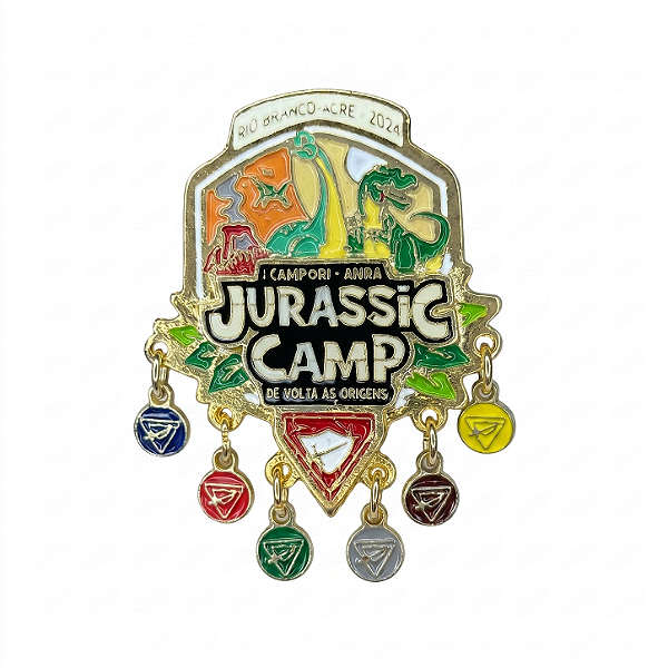 ARGANEL/PRENDEDOR DE LENÇO, JURASSIC CAMP COM PINGENTES DE CLASSES DESBRAVADOR