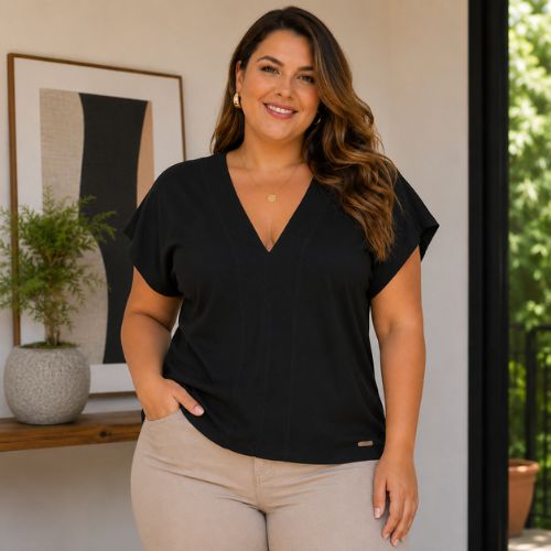 Blusa Feminina Plus Size Decote V Cereja Rosa