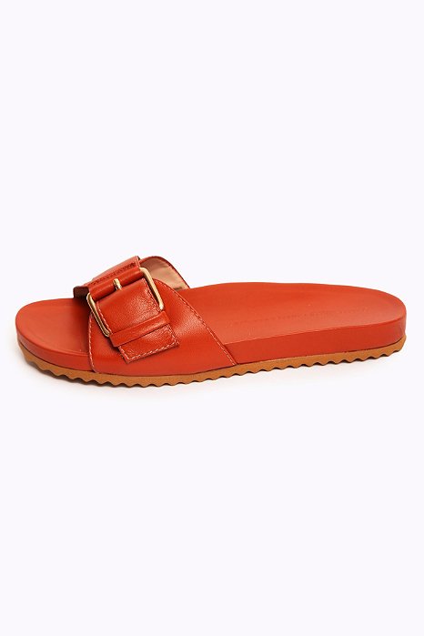 sandália flat fivela terracota