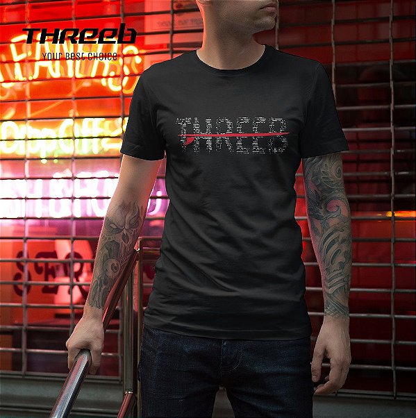 Camiseta Masculina Threeb Prancha Vermelha