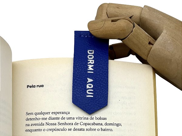 MARCADOR DE PÁGINAS MAGNÉTICO EM COURO SONECA