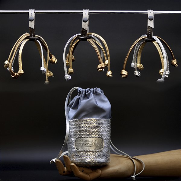 KIT DE CHARMS DE COURO PENDENTES DECORATIVOS FOGOS