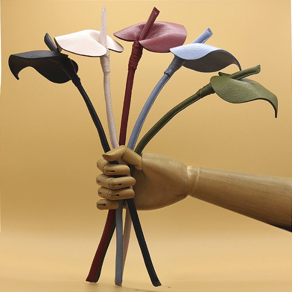 FLOR DE COURO TAMANHO REAL ANTURIO