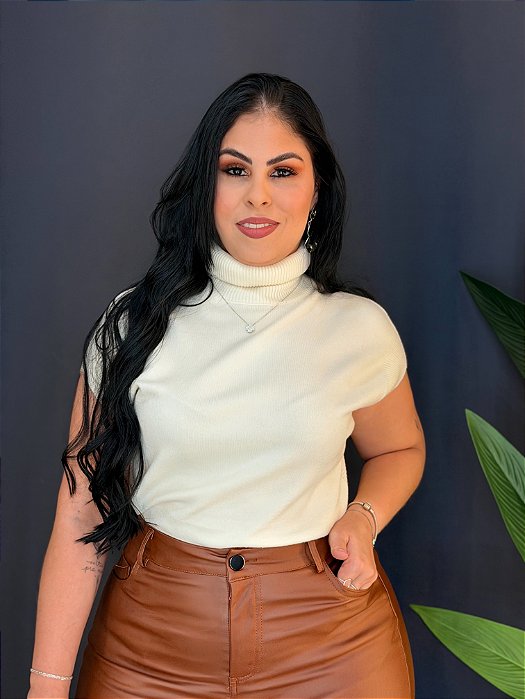 Blusa em linha plus gola alta - 3689