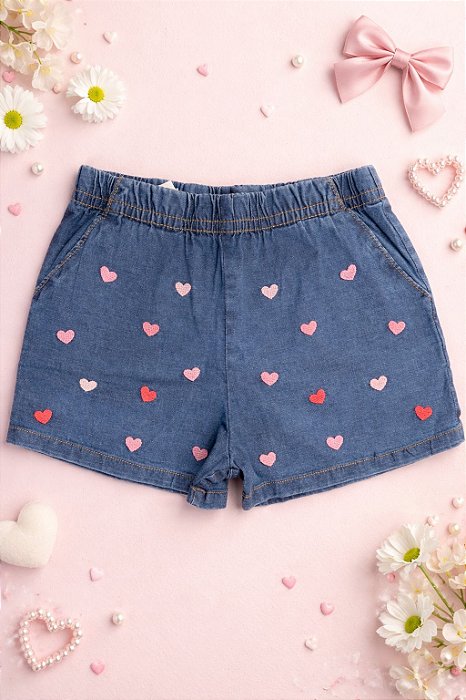 Shorts Jeans com Bordado de Coração