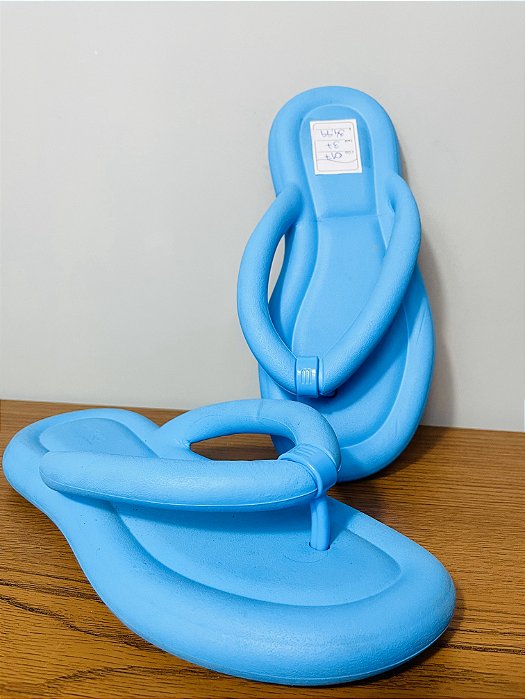 SANDÁLIA CÓD 017 - TAMANHO 37