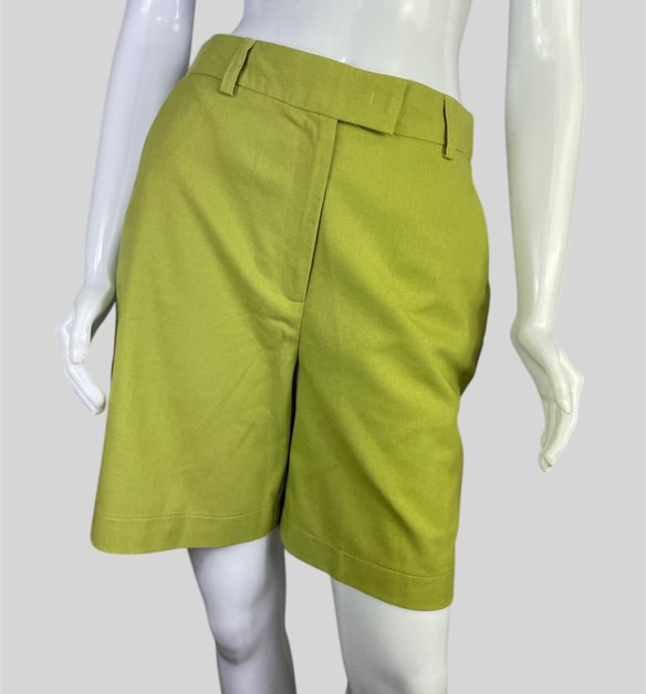 Shorts verde limão TAM 36