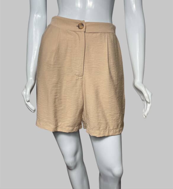 Bermuda alfaiataria bege claro TAM 36