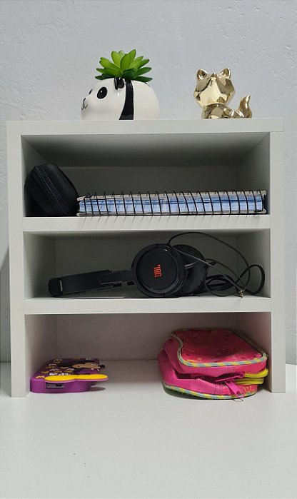 Escaninho para organização de mesa de trabalho/estudo