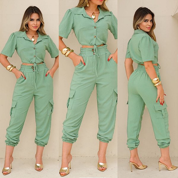 Conjunto Cropped & Calça Jogger Cargo
