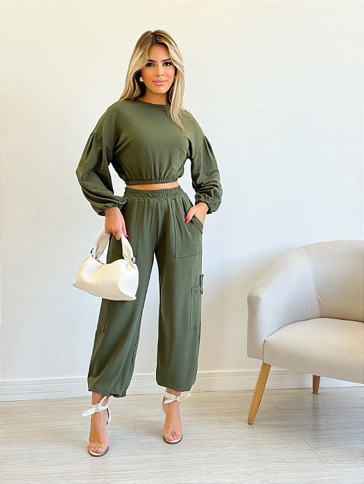 Conjunto de Calça Cargo & Cropped