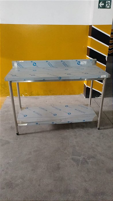 MESA DE ENCOSTO INOX 304 - 1350x600x900 MM - PRAT LISA - SULFISA - NOVA - PRAT AMASSADA