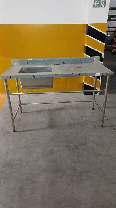 MESA DE ENCOSTO INOX VINCADA 304 1500X700X900MM CB 50X40X25 MM LD ESQ. CONTRAVENTADA SULFISA NOVA