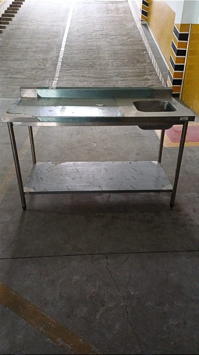 MESA DE ENCOSTO VINCADA INOX 304 1500X700X900C/ CB 33X40X18 MM L/DIR PRAT. LISA SEMI NOVA