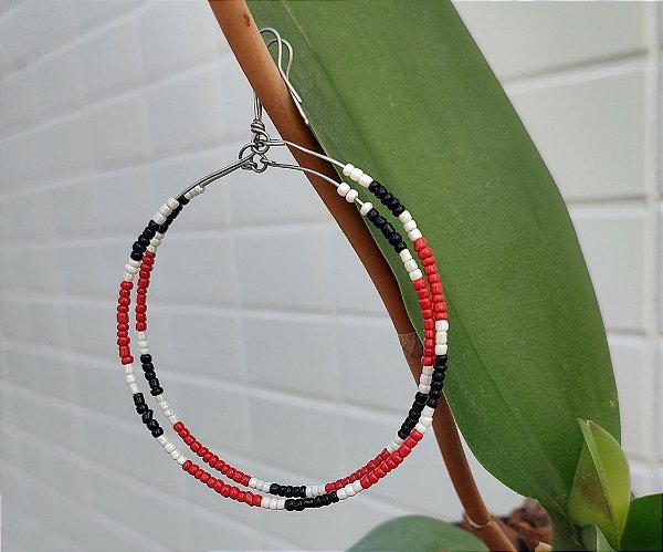 Brinco Miçangas Cobra Coral