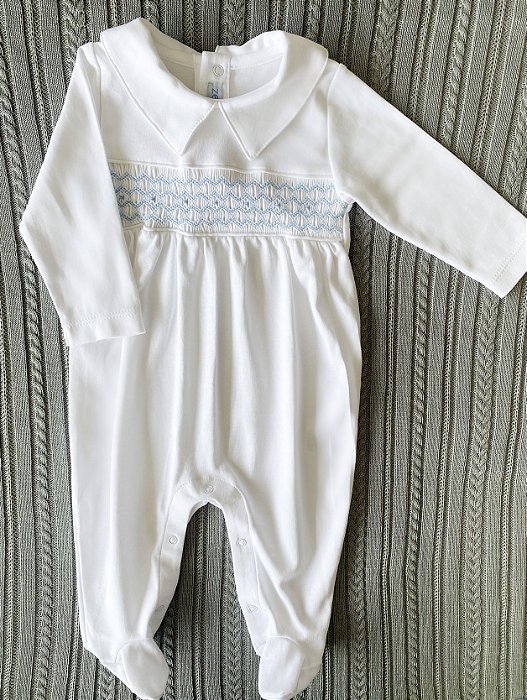 Macacão em algodão Pima com bordado azul