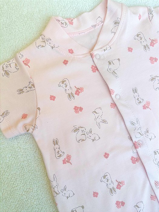 Macacão Curto Rosa Coelho