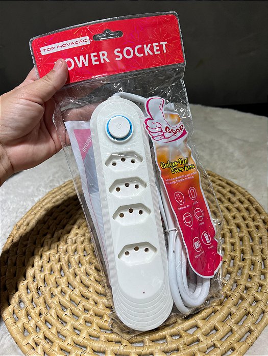 Extensão de Tomada 4 Entradas – Cabo 2 Metros