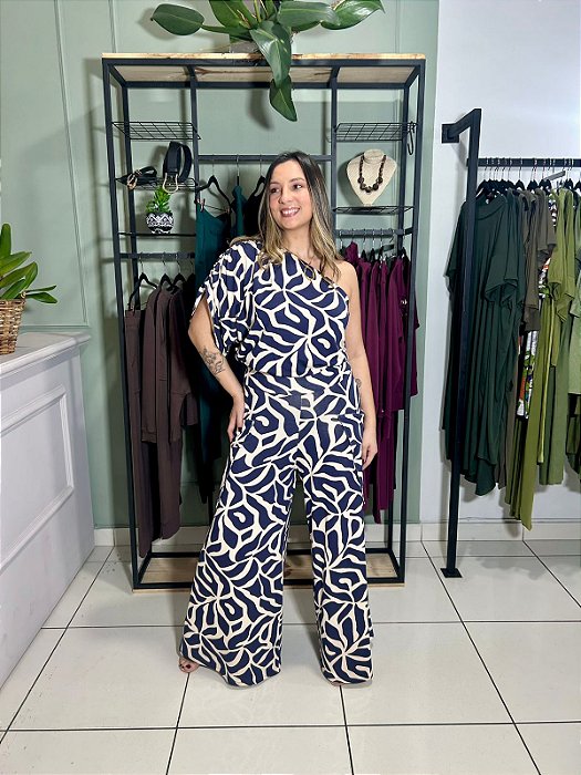 Calça com bolsos em malha viscolycra
