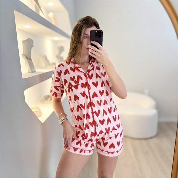 Pijama Americano Luna - Rosa claro com coração vermelho