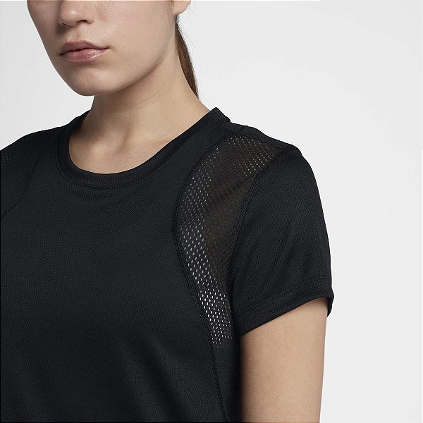 Camiseta Manga Curta com Tela Nike 890353