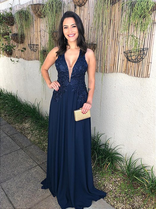 vestido com corpete de renda