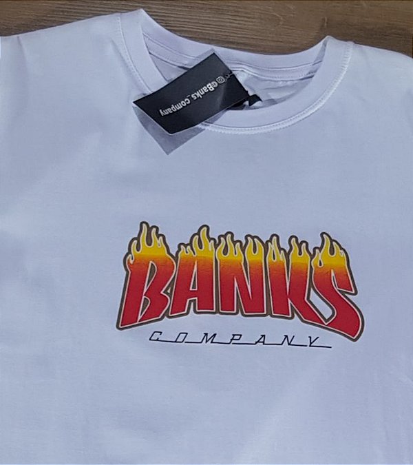 Camiseta Banks Branca Logo Fire