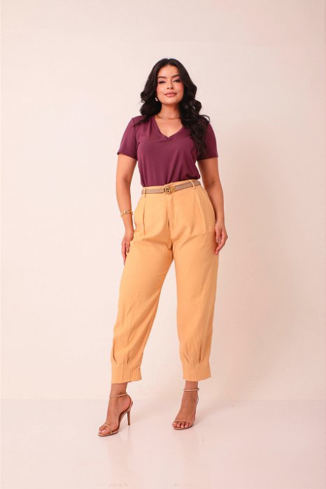 Calça Cenoura Geana Noz Mocasda