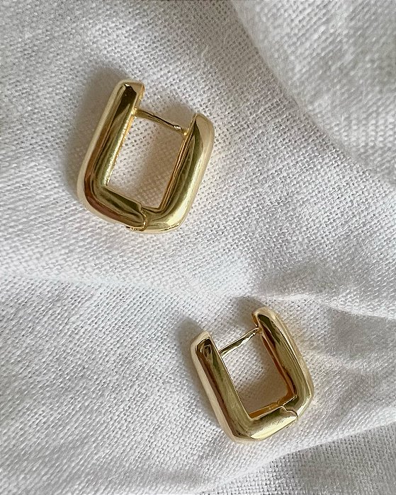 Brinco Dignity - Banhado a Ouro