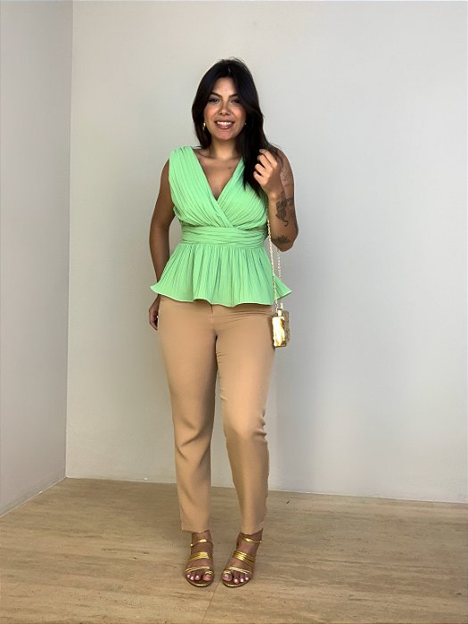 Blusa Peplum Plissada Antônia Verde