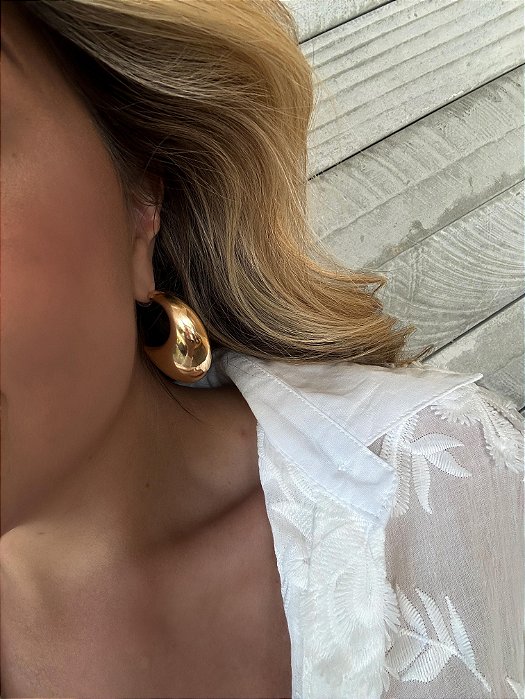 Brinco Meia-Lua Dourado