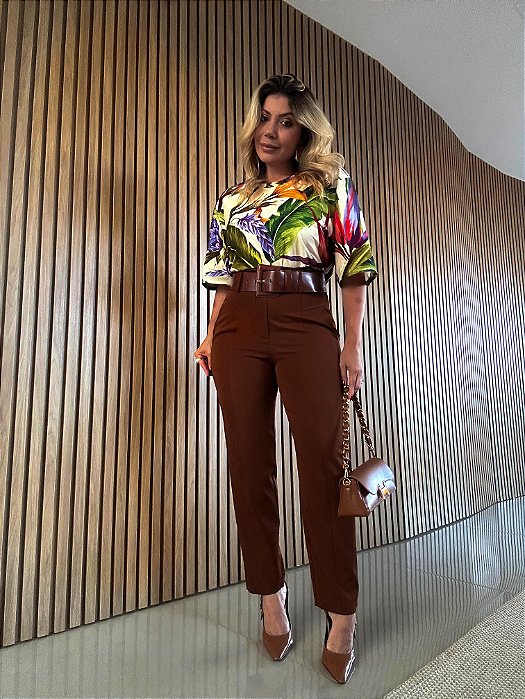 Calça Alfaiataria Marcela Caramelo