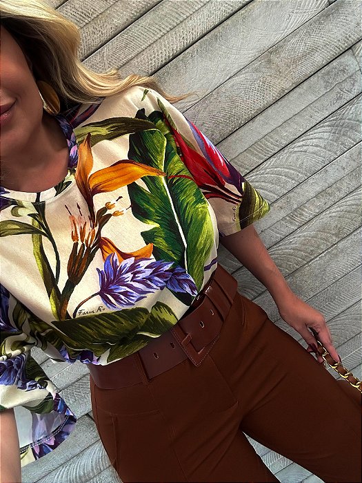 T-Shirt Cropped Estampada Florarte Farm